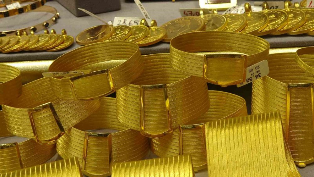 Altını Alan Değil Satan Daha Fazla