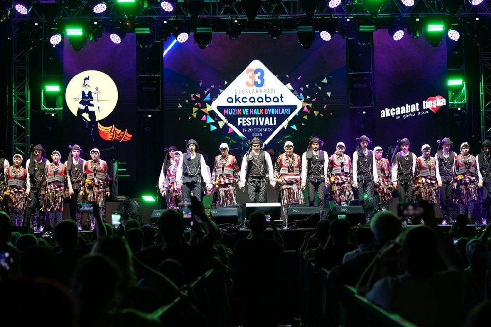 33. Uluslararası Akçaabat Müzik Ve Halk Oyunları Festivali Coşkuyla Sona Erdi