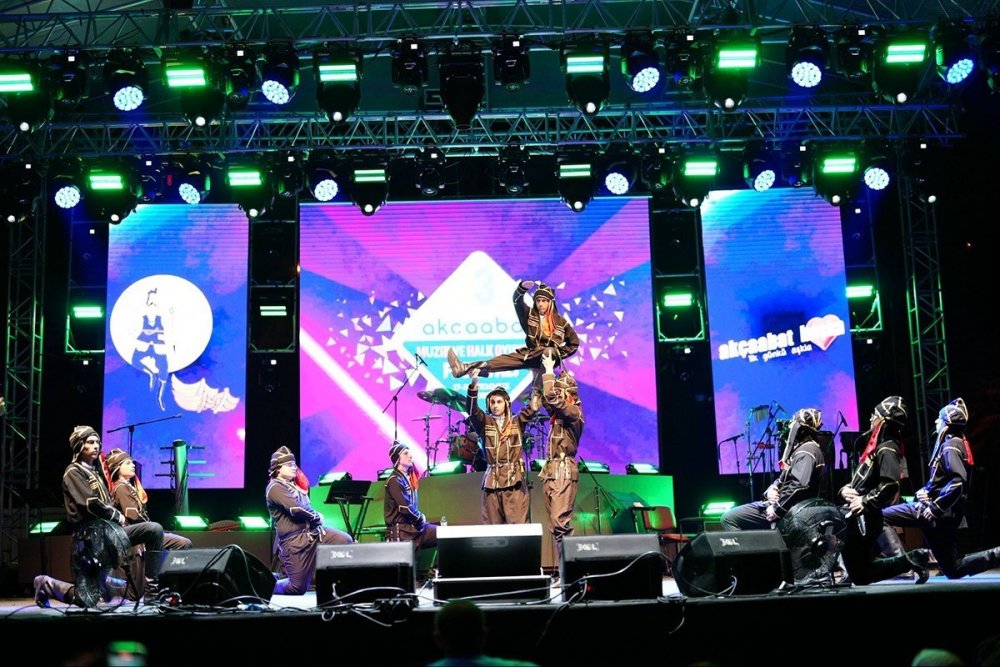 33. Uluslararası Akçaabat Müzik Ve Halk Oyunları Festivali Coşkuyla Sona Erdi