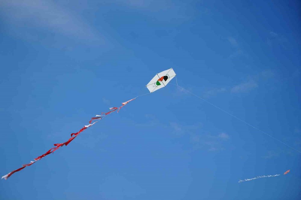 Samsun’da Filistin’e Destek İçin Gökyüzüne Uçurtmalar Bırakıldı