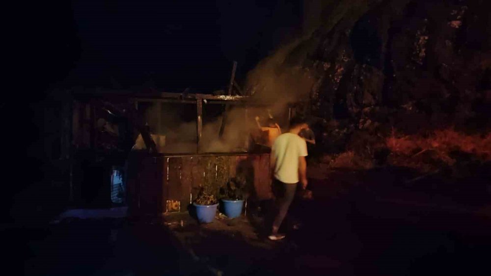 Giresun’da Bir İş Yeri Çıkan Yangında Kullanılmaz Hale Geldi