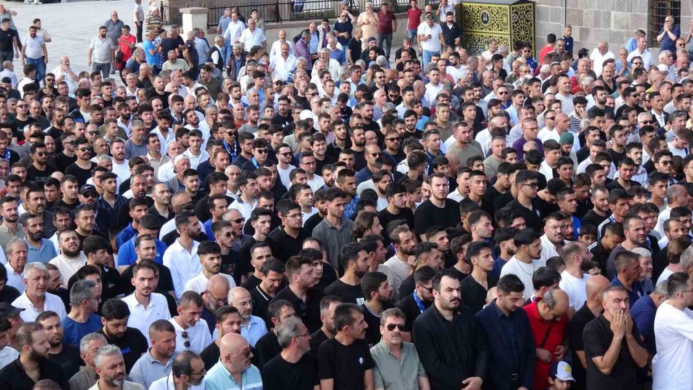 Taner Şancı Ve Zafer Lömenler Son Yolculuğuna Dualarla Uğurlandı