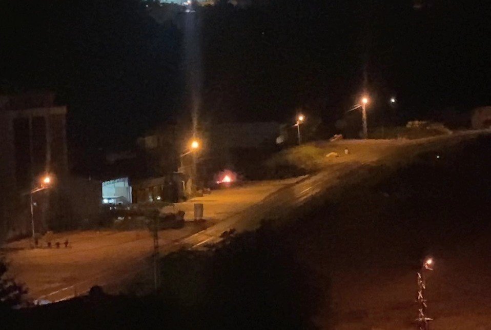 Ordu’da Çöp Konteynerinde Çıkan Yangın Binaya Sıçramadan Söndürüldü