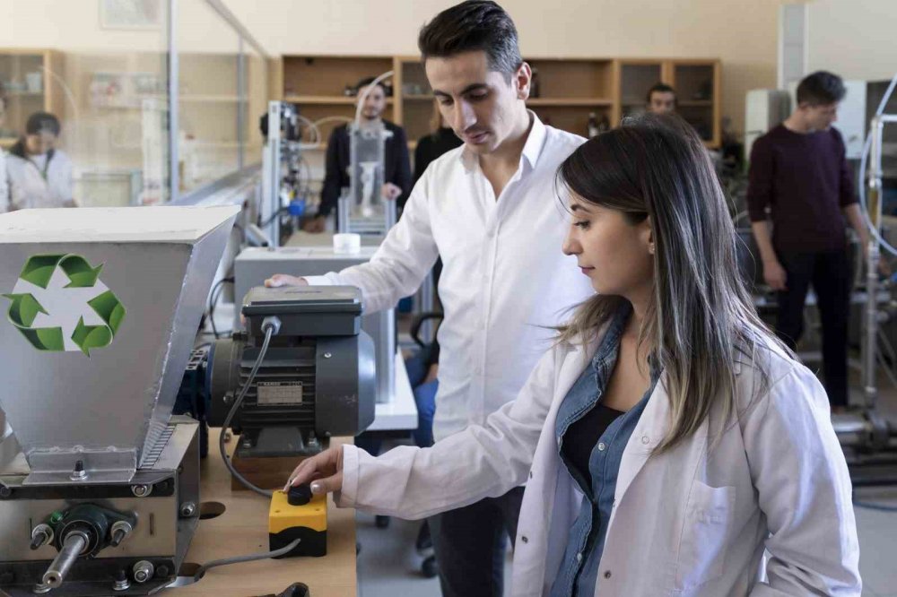 Atatürk Üniversitesi 14 Alanda Önemli Bir Başarı Göstererek Türkiye’de 8. Sırada Yer Aldı