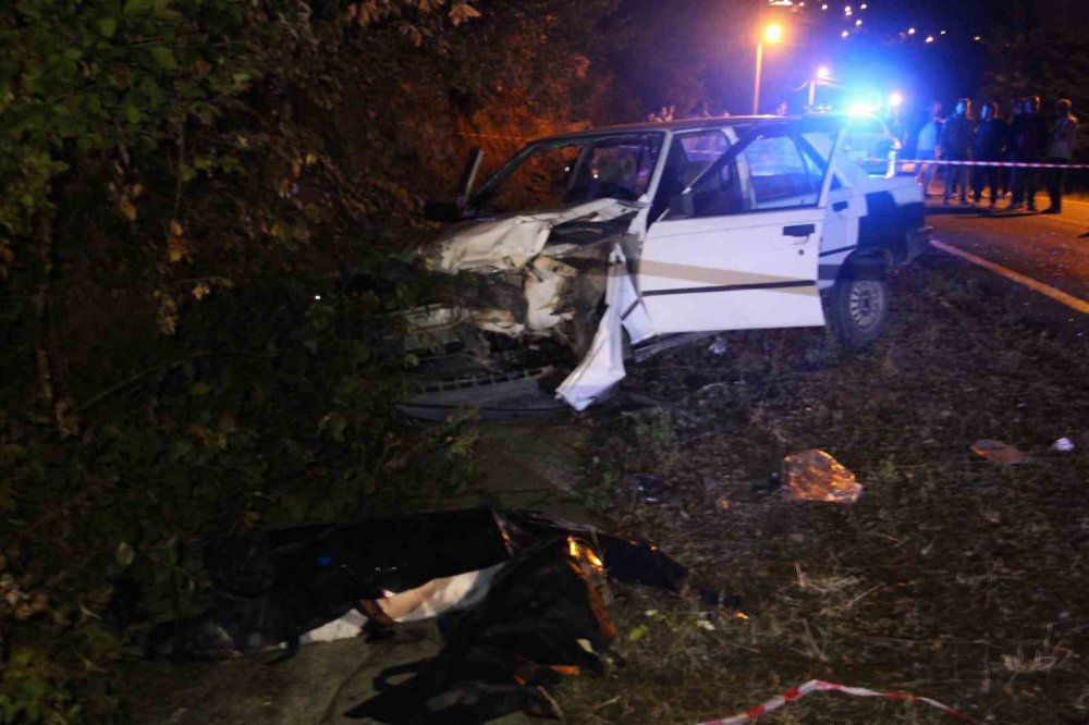 Sakarya’da Otomobil İle Motosiklet Çarpıştı: 1 Ölü, 1 Yaralı