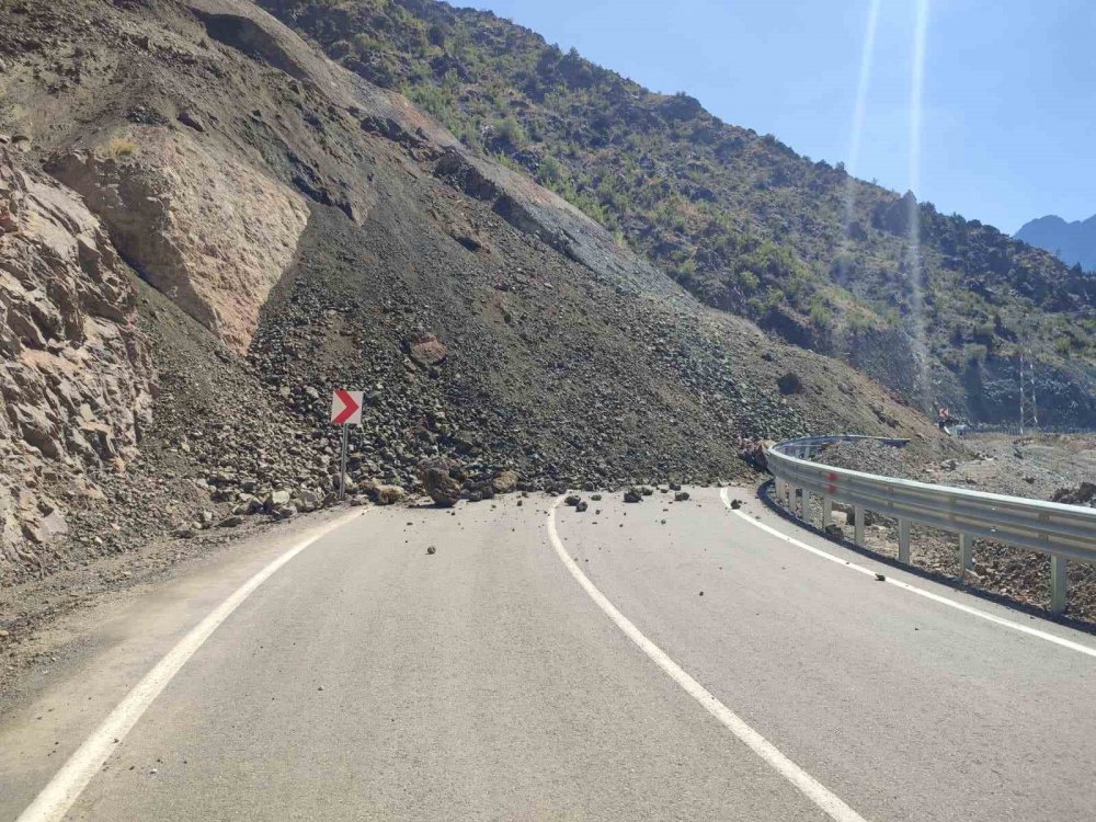 Artvin’in Yusufeli İlçesinde Heyelan