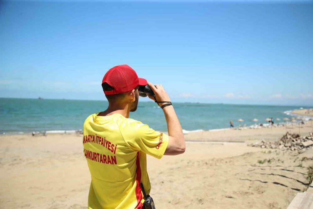 Sakarya Sahillerinde Deniz Planı Yapanlar Dikkat: 5 Gün Boyunca Kırmızı Bayrak Çekilecek