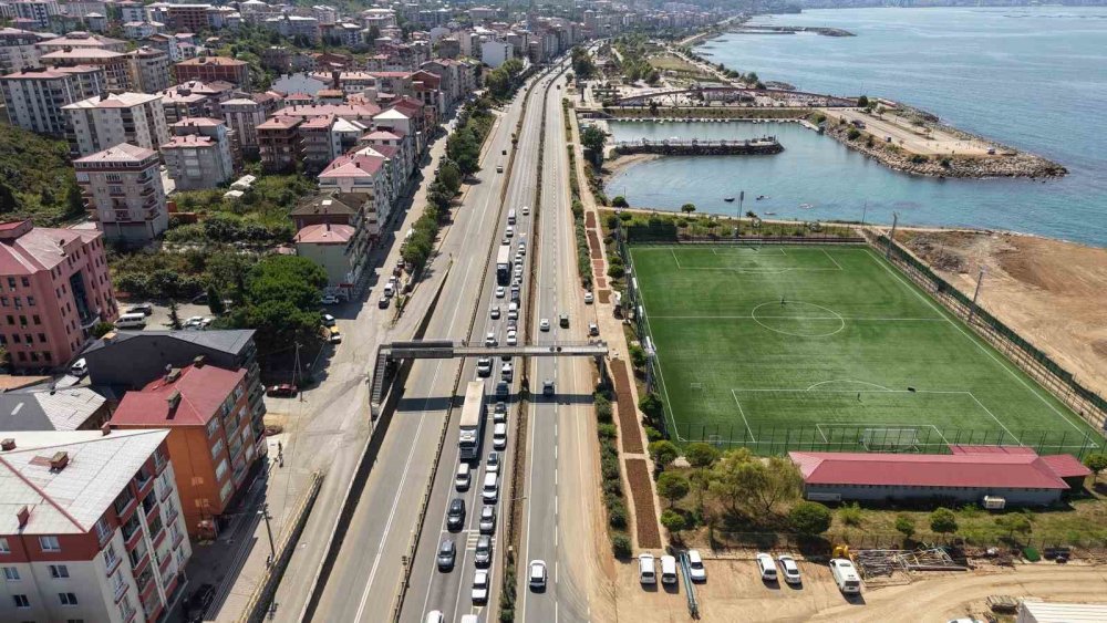 Karadeniz Sahil Yolu Fındıkçılar İçin Harman Yeri Oldu