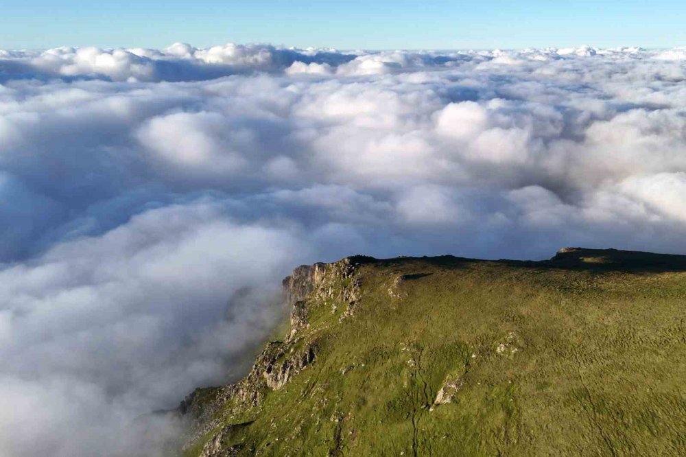 Gümüşhane Zirvelerinden Masalsı Manzaralar