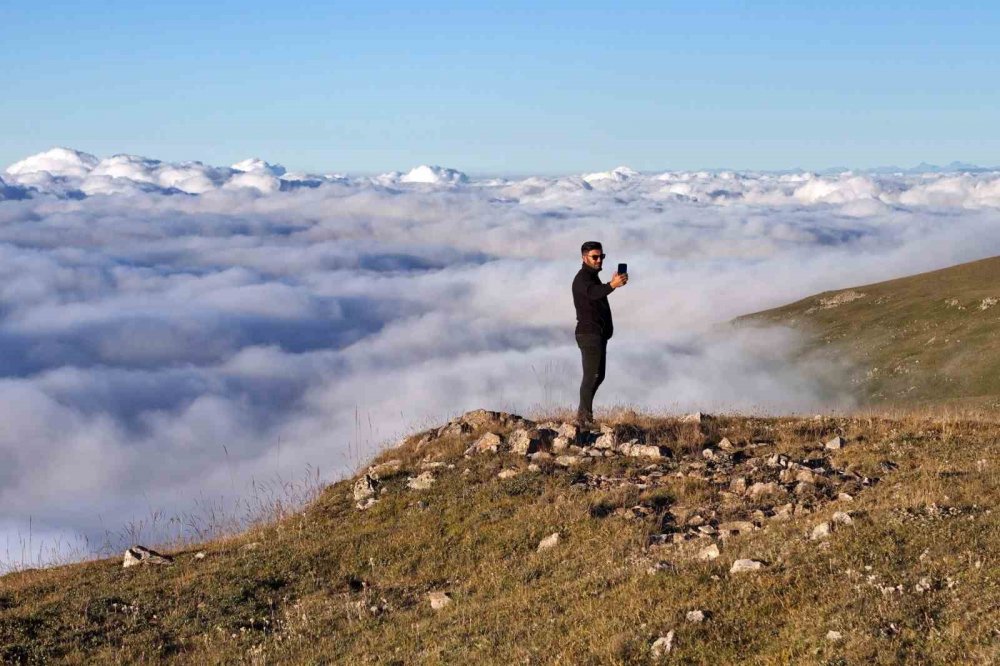 Gümüşhane Zirvelerinden Masalsı Manzaralar