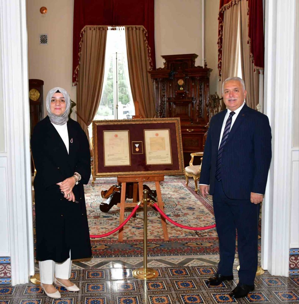 İstiklal Madalyası Ve Beratı Atatürk Köşkü’nde Halkın Ziyaretine Açıldı