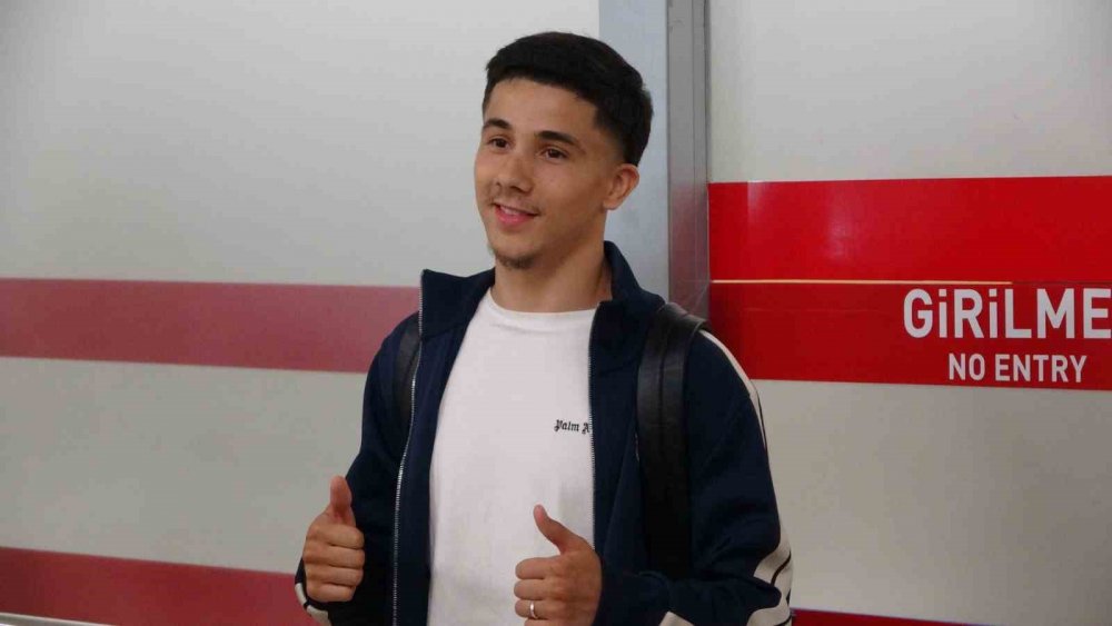 Trabzonspor’un Yeni Transferi Benjamin Bouchouari, Trabzon’a Geldi