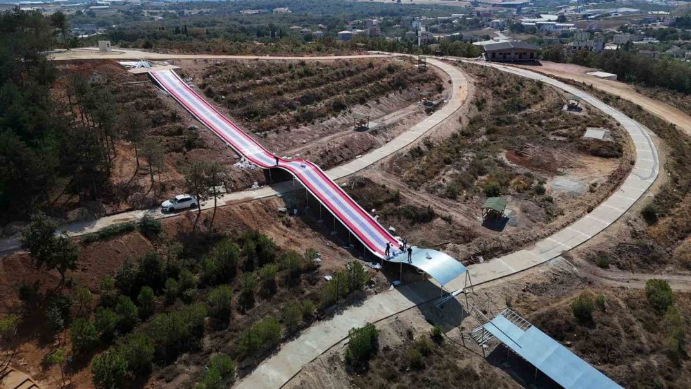 Türkiye’nin En Büyük Kaydırağı Gebze’de İnşa Ediliyor