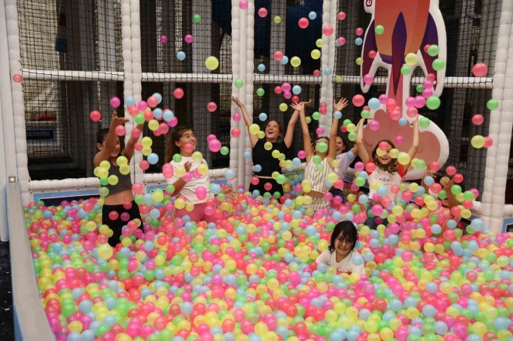 Balonya İlk 6 Günde 13 Bin 630 Çocuğu Ağırladı