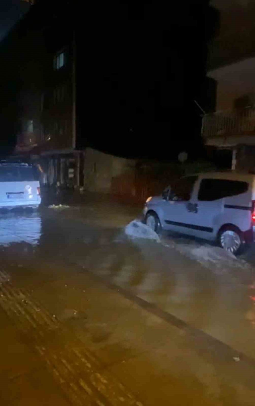 Ordu’da Sağanak Sonrası Sel Ve Su Baskınları