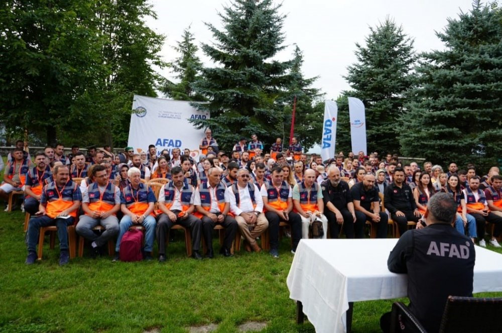 Afad Gönüllüleri İle Bir Araya Geldi