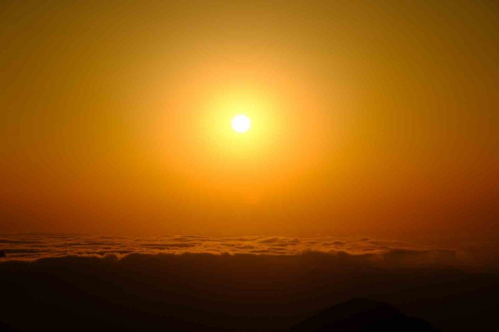 Gümüşhane’nin Gizli Cenneti Çetlüce Yaylası’nda Sis Denizi Manzarası