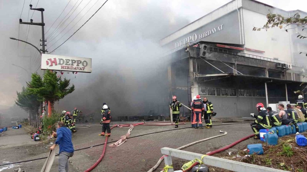 Akçaabat Belediye Başkanı Ekim: "gece 2’den Beri Burada Müdahale Devam Ediyor"
