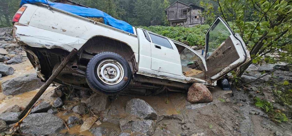 Deremezra Köyü Muhtarı Kuru Yardım Çağrısında Bulundu