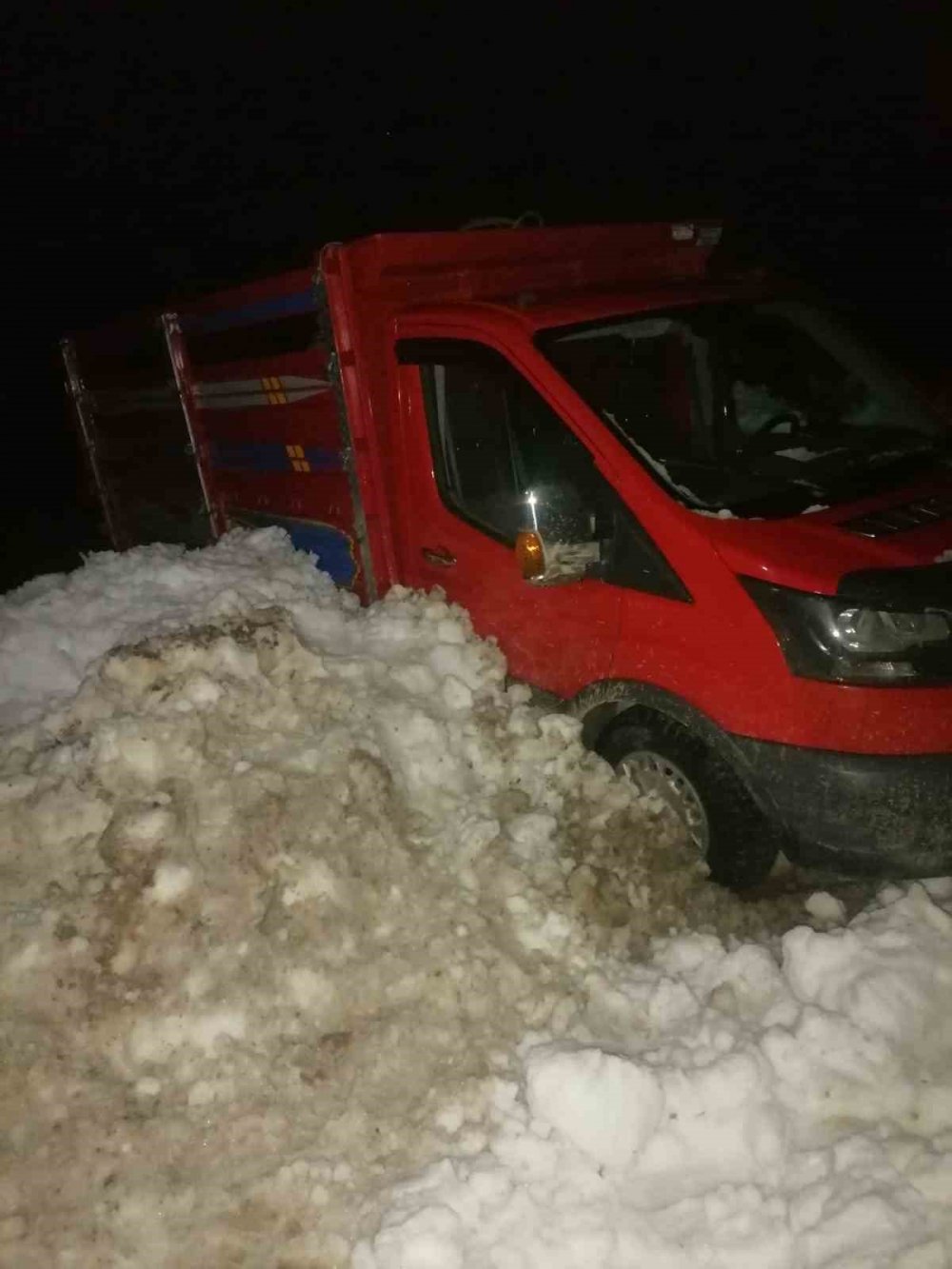 Rize’yi Bu Kez Çığ Vurdu: Sel ve Karın Ardından Yeni Tehlike
