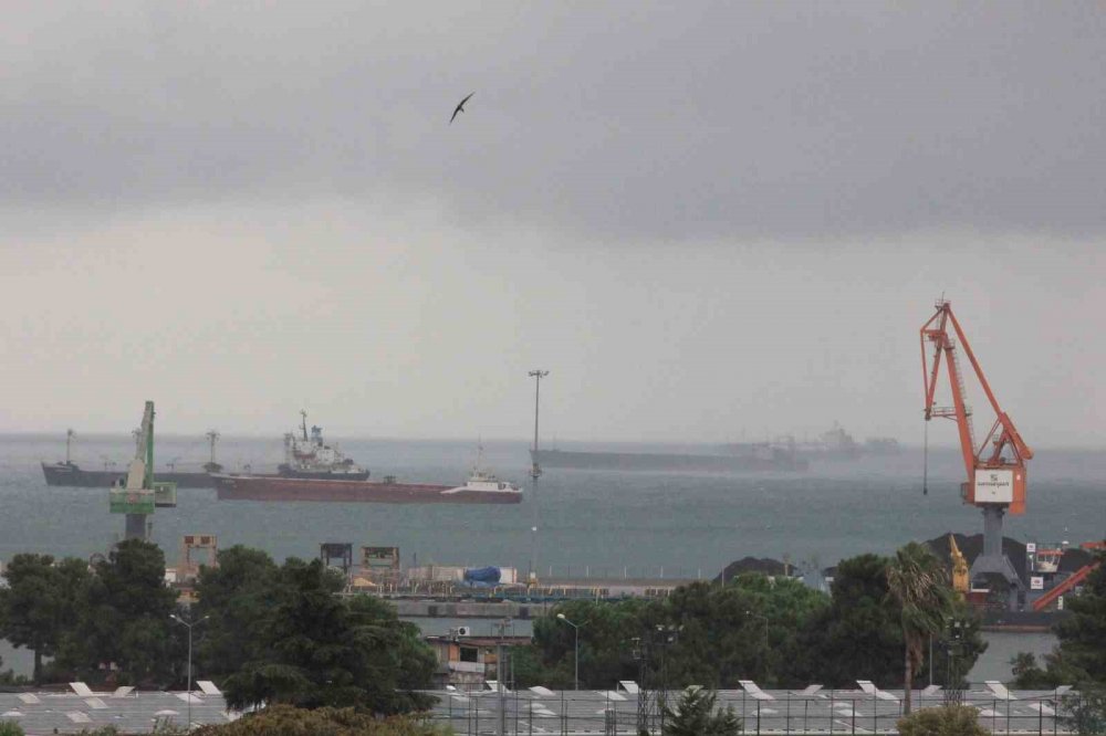 Samsun’da Sağanak Yağış Etkili Oldu