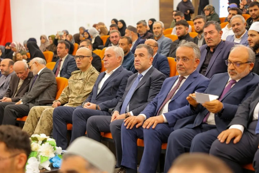 Bayburt’ta "peygamberimiz Ve Aile Ahlakı" Konulu Panel Düzenlendi