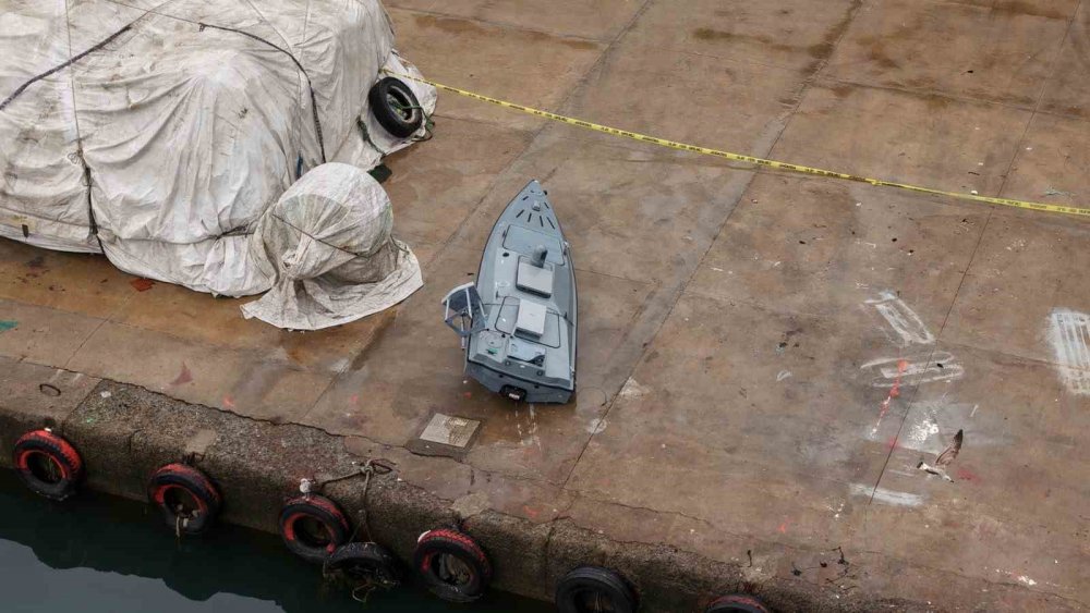 Trabzon’da Ukrayna’ya Ait Kamikaze Deniz Aracı Bulundu