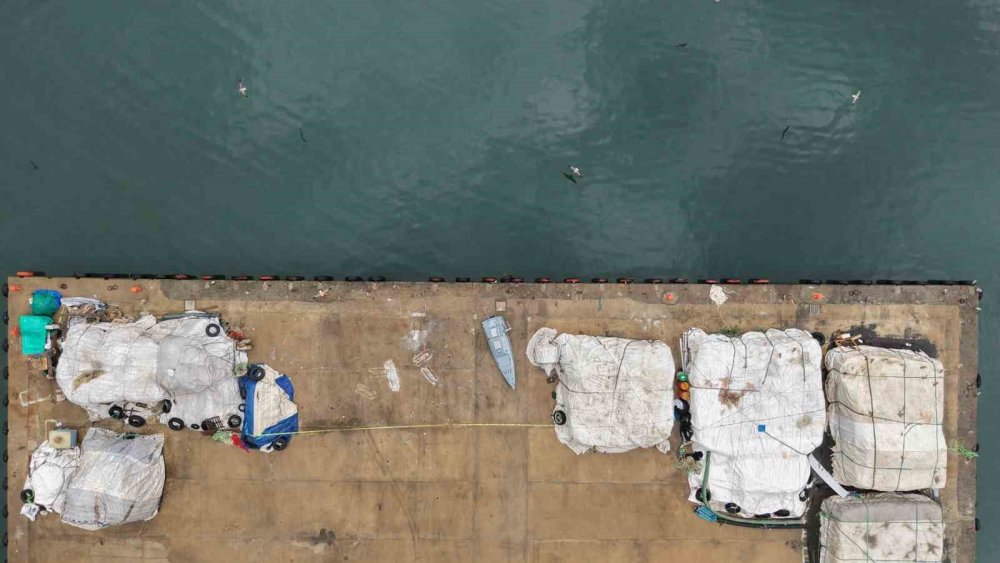 Trabzon’da Ukrayna’ya Ait Kamikaze Deniz Aracı Bulundu