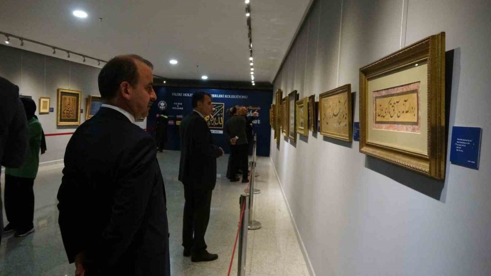 ’tarihin Akışında Meşhur Hattatlar Sergisi’ Trabzon’da Ziyarete Açıldı