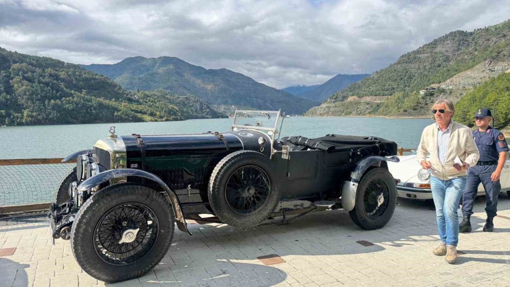 Belçikalı Klasik Araç Tutkunları Artvin’de