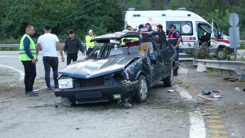 Giresun’da Trafik Kazası: 2 Genç Kız Yaralandı