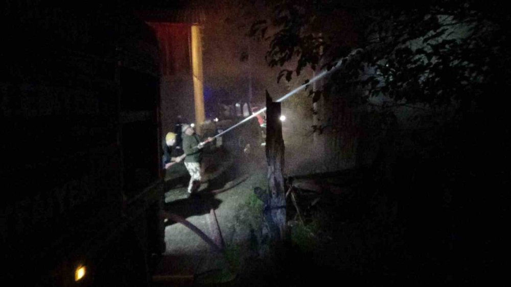 Bolu’da Samanlık Alev Alev Yandı