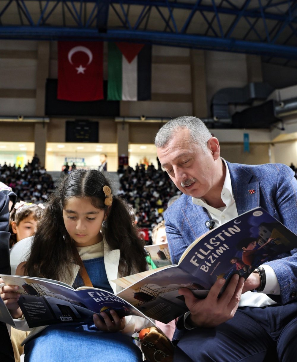 Kocaeli Kitap Fuarı Yeni Rekorunu Kırdı: 1 Milyon 48 Bin 526 Ziyaretçi