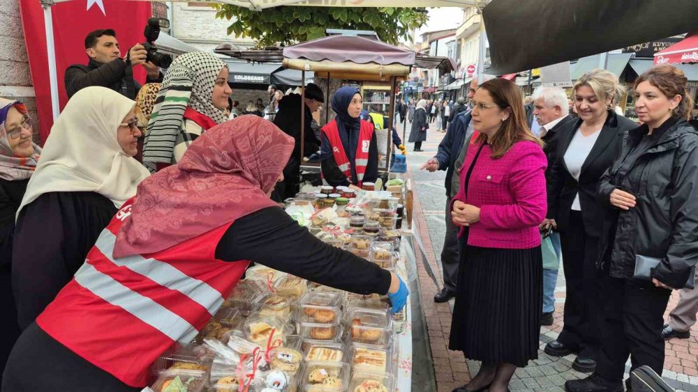 Filistin Temalı Pasta 6 Bin Tl’ye Satıldı