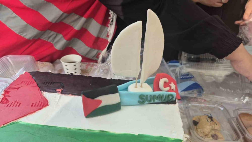 Filistin Temalı Pasta 6 Bin Tl’ye Satıldı