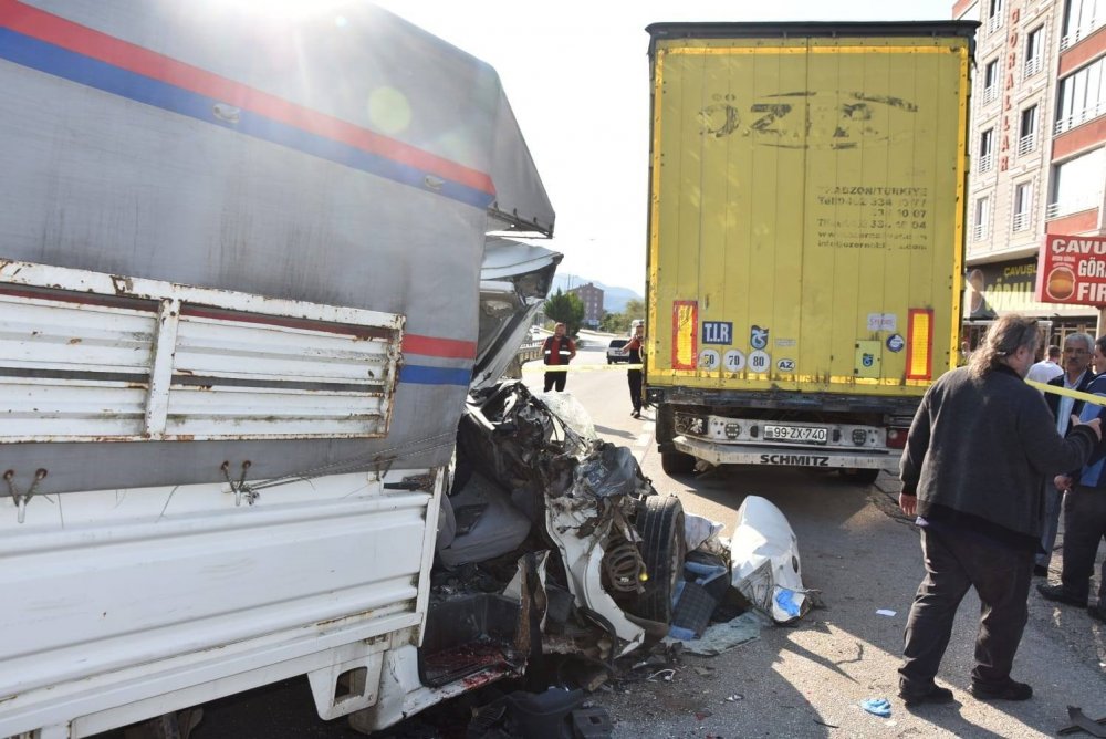 Giresun’da Trafik Kazası: 1 Ölü, 2 Yaralı