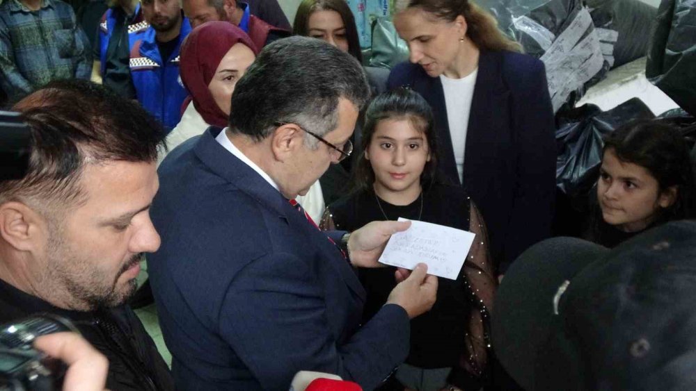 Trabzon’da Gazze’ye Yardım Tırları Yola Çıkacak