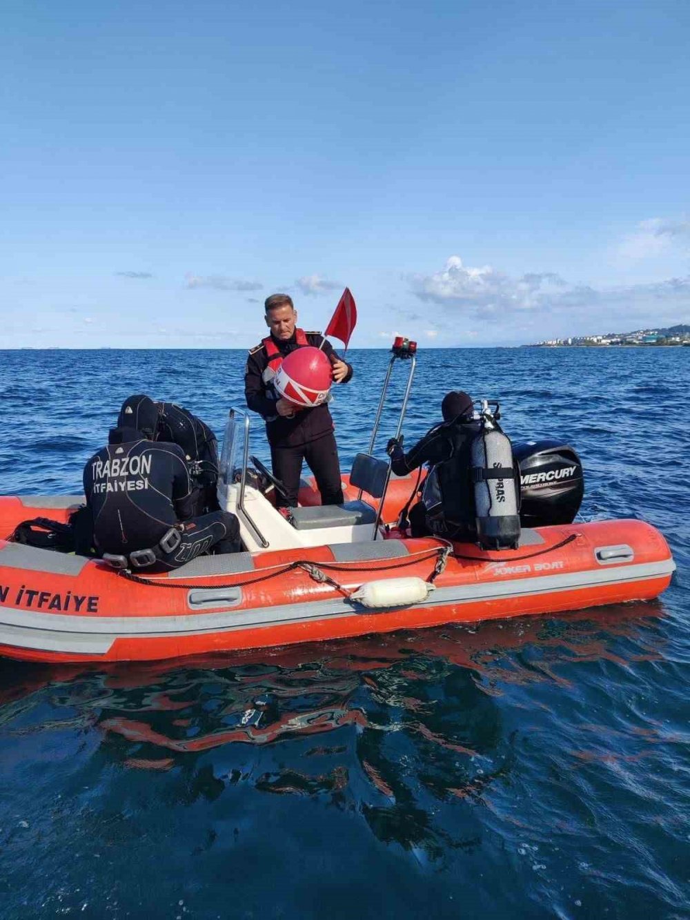 Trabzon’da Denizde Kaybolan Şahsı Arama Çalışmaları Sürüyor