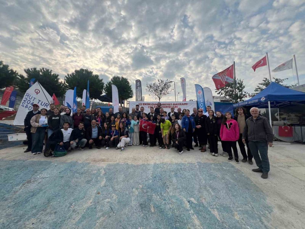 29 Ekim Cumhuriyet Bayramı Yelken Yarışları Yapıldı