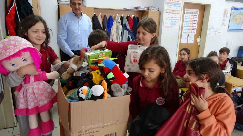 Filistin’deki Kardeşlerini Unutmadılar