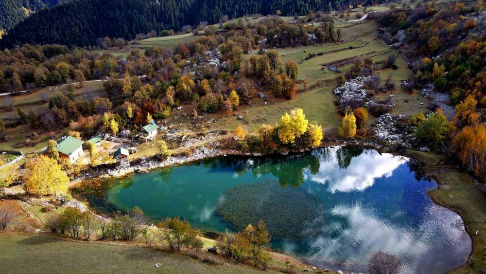 Şavşat’ın Seyrine Doyum Olmayan Sonbahar Güzelliği