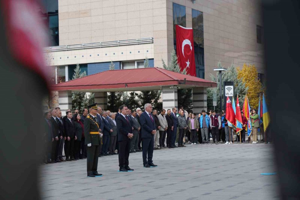 Bayburt’ta 29 Ekim Kutlamaları Başladı