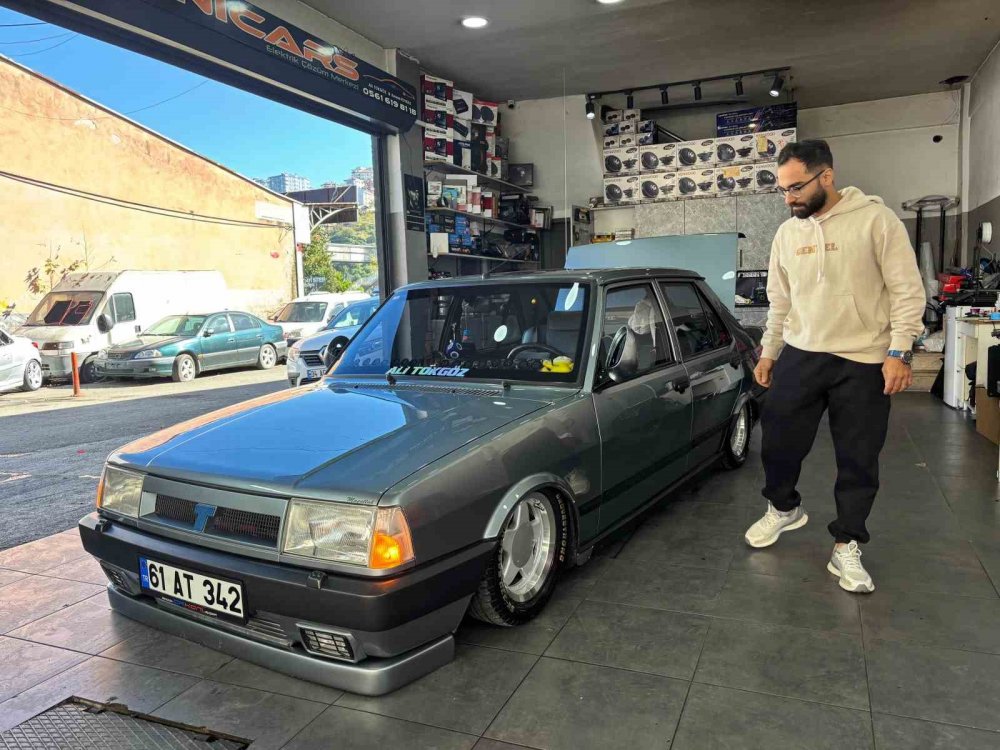 Bagajında Televizyon Ve Oyun Konsolu Var