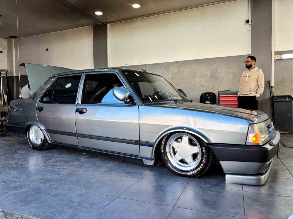 Bagajında Televizyon Ve Oyun Konsolu Var