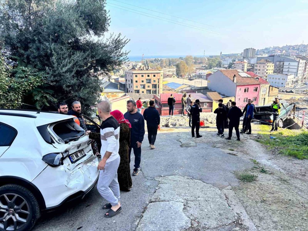 Belediyeye Ait Kamyonet Az Kalsın Faciaya Yol Açıyordu