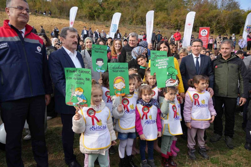 Samsun’da Milli Ağaçlandırma Günü: 37 Bin 380 Adet Fidan Toprakla Buluştu
