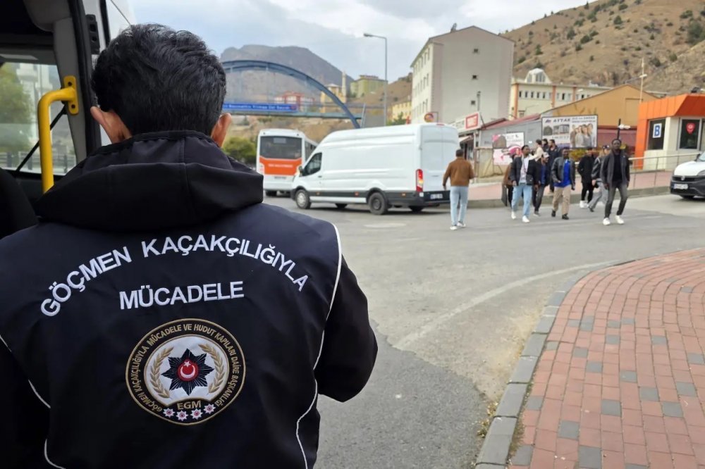 Gümüşhane’de Düzensiz Göçle Mücadele Denetimleri Sıkılaştırıldı