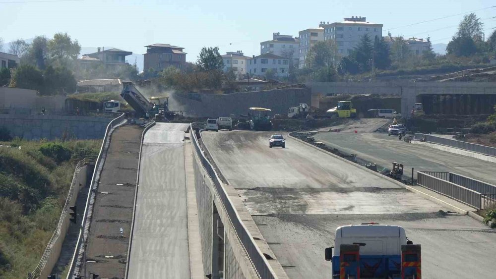 Türkiyenin en maliyetli şehir içi yolunda sona doğru