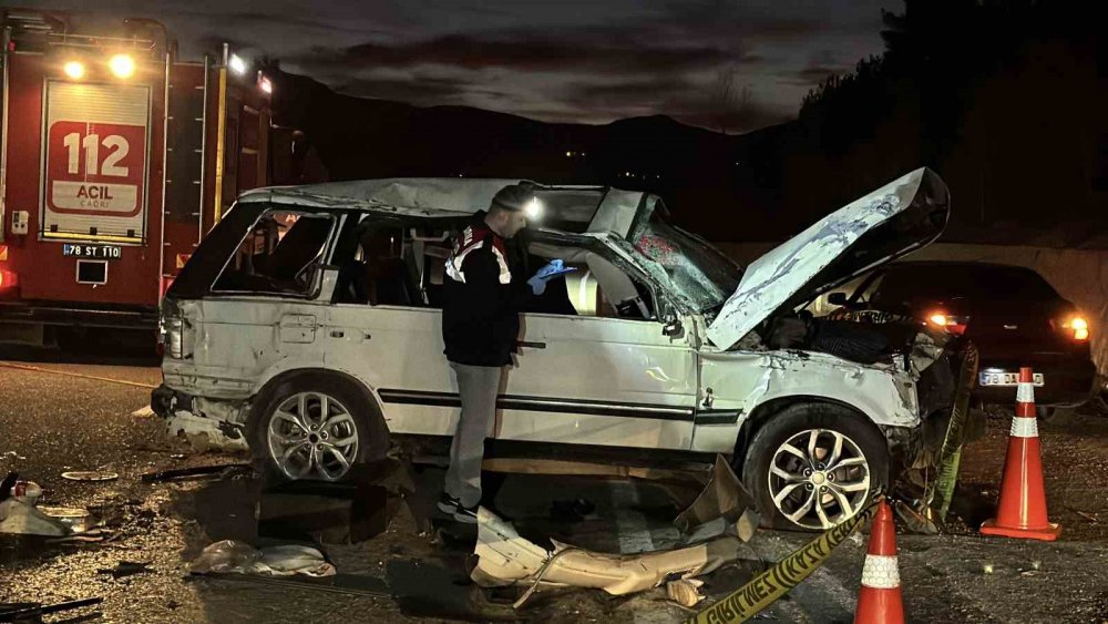 Mantar Toplama Dönüşü Feci Kaza: 2 Ölü, 7 Yaralı