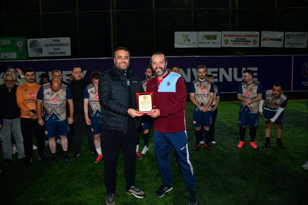 18.orhan Kaynar Futbol Turnuvası Sona Erdi